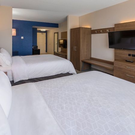 Holiday Inn Express Hotel & Suites North Bay By Ihg Bagian luar foto