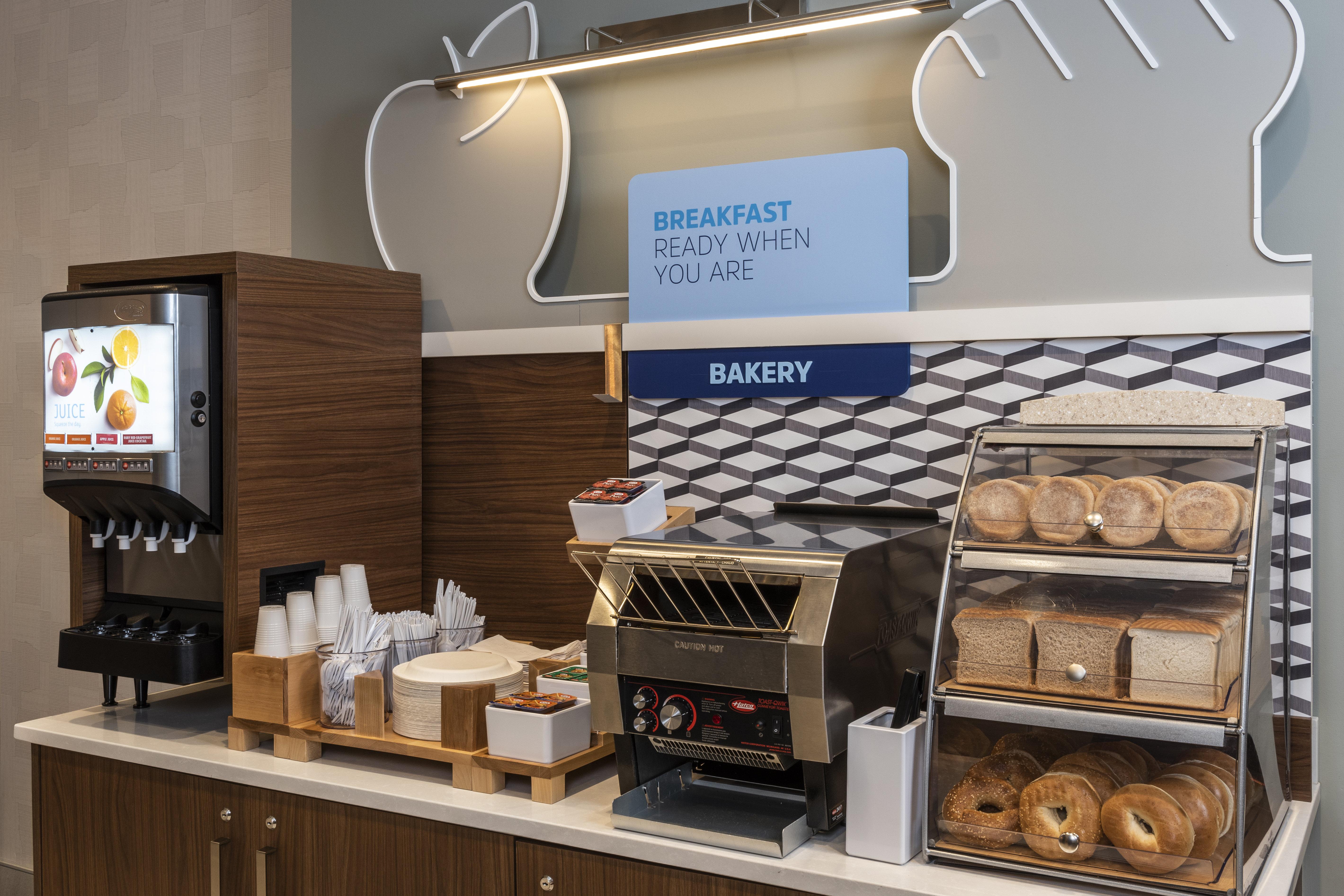 Holiday Inn Express Hotel & Suites North Bay By Ihg Bagian luar foto