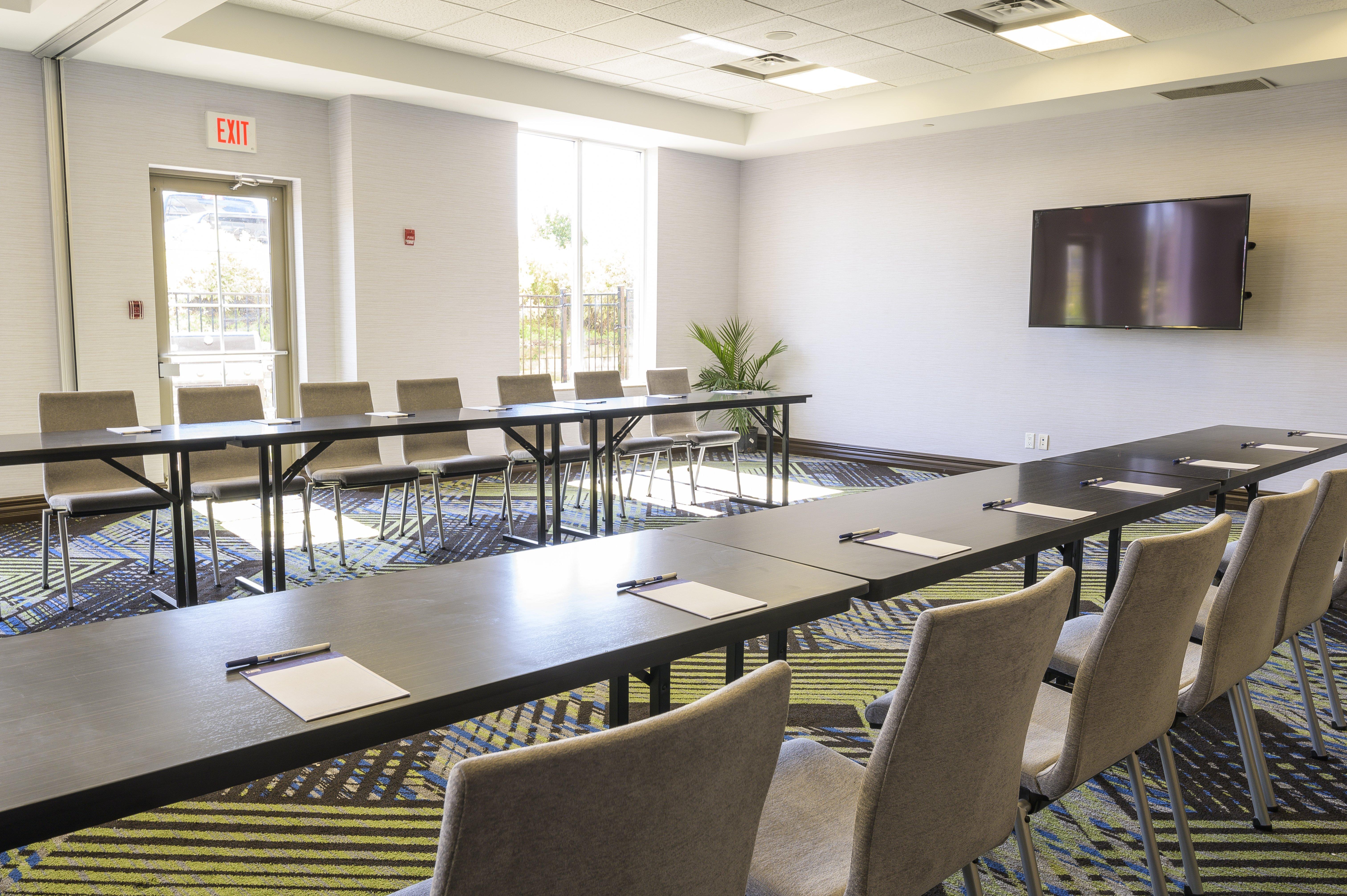Holiday Inn Express Hotel & Suites North Bay By Ihg Bagian luar foto