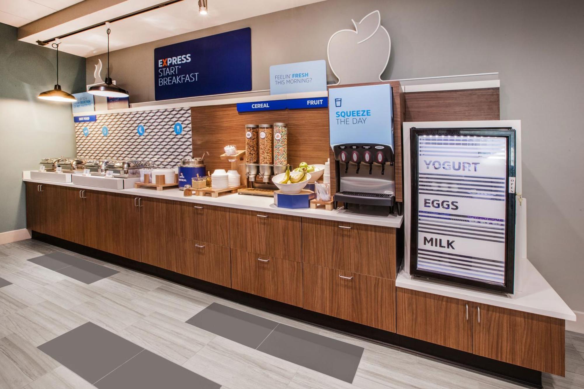 Holiday Inn Express Hotel & Suites North Bay By Ihg Bagian luar foto