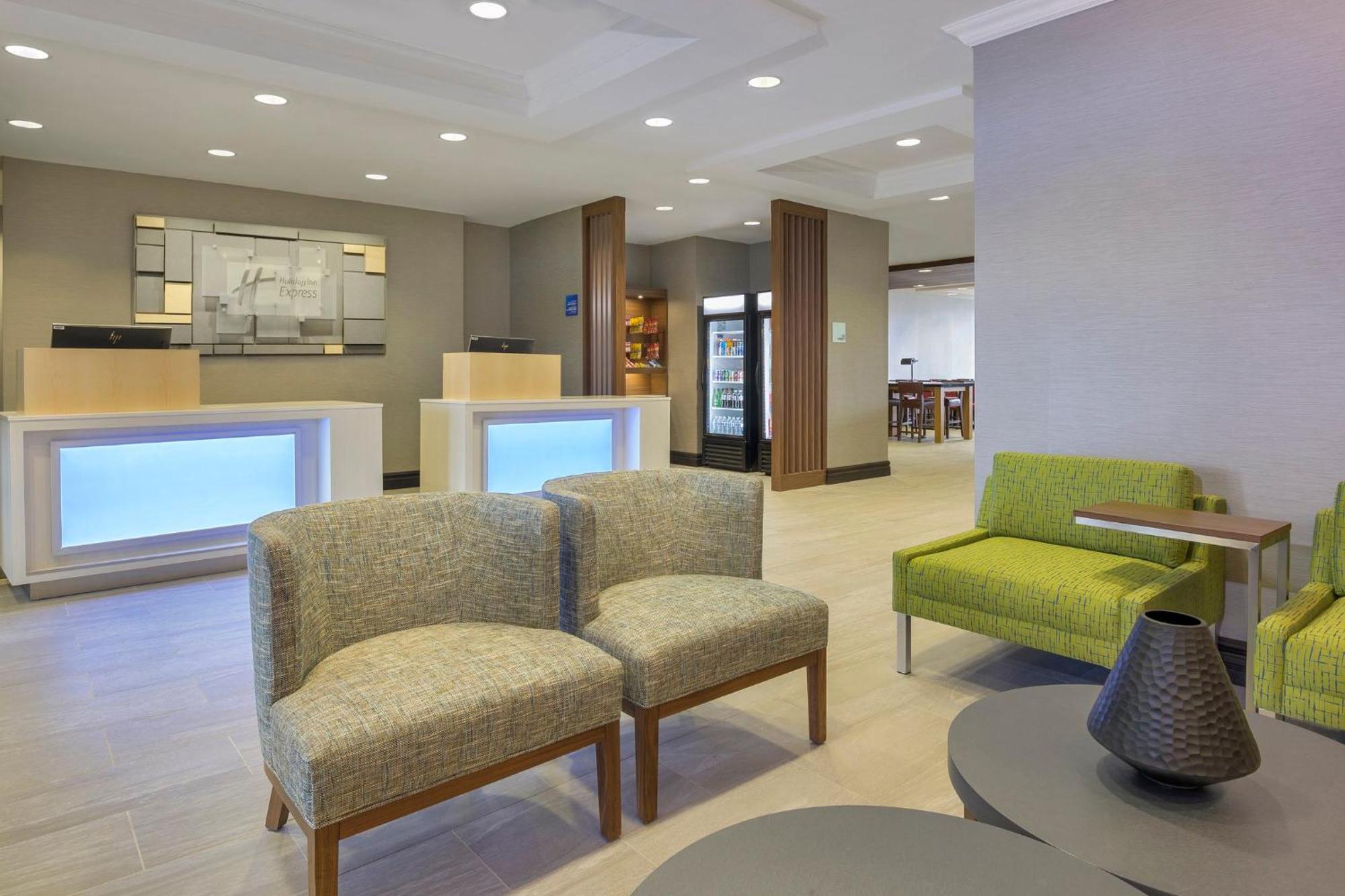 Holiday Inn Express Hotel & Suites North Bay By Ihg Bagian luar foto